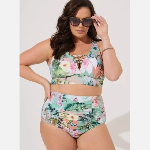 NEW 6X TORRID SWIM SET Wireless Xo Bikini Top & High Rise Ruched Bottom Tropical - Picture 6 of 6